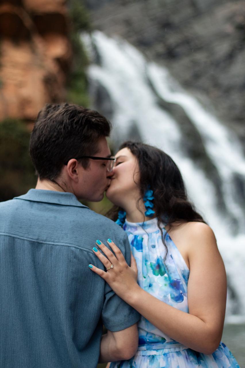 Waldo and Chané - outdoor portrait